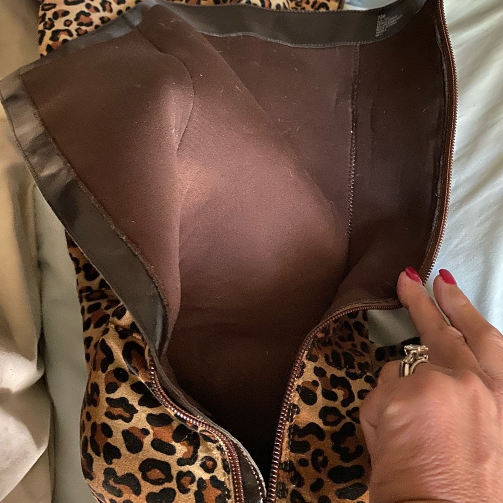 These boots are a must have… like new condition